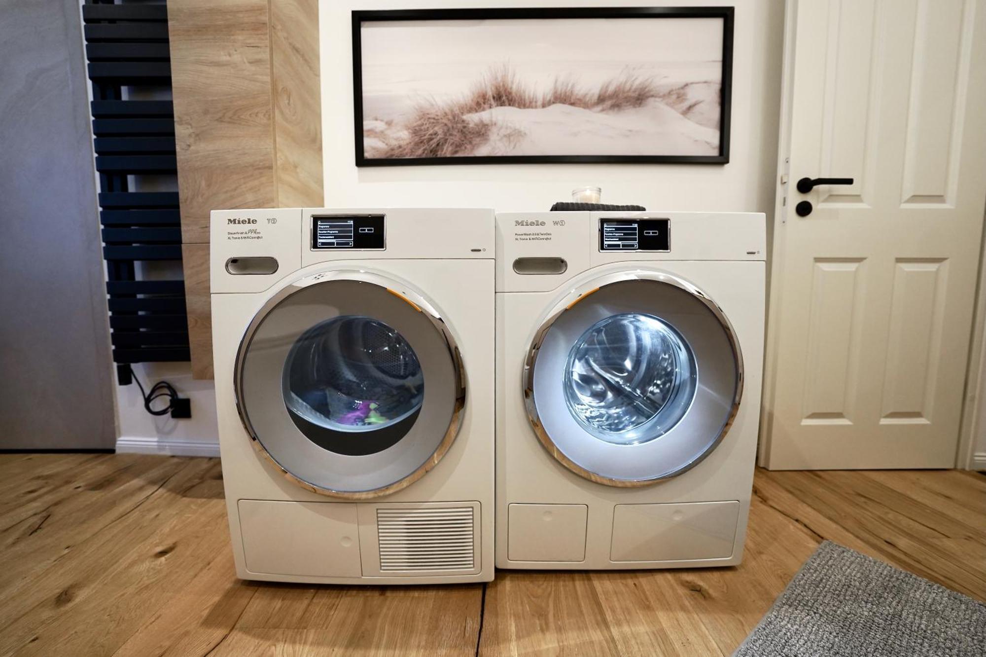 Edler Wohnraum Schlossteich-Suite 3 Sz Mit Zwei Balkonen, Kaffeevollautomat, Kamin, Klima, Lift & Zwei Parkplaetzen Chemnitz Exteriör bild